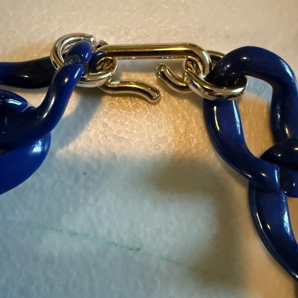 Plastic chain Neckleca